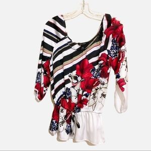 White House Black Market Chiffon Silky Satiny Dressy Floral Blouse. Size XXS